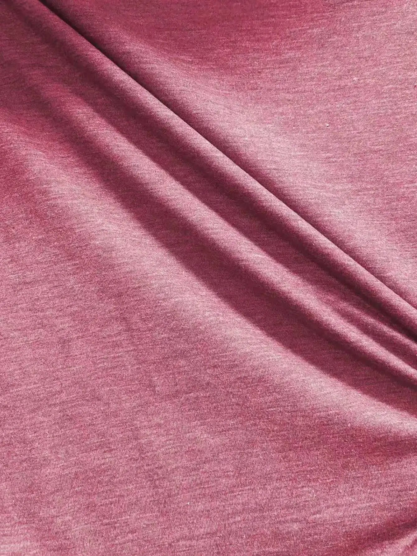 Camiseta de manga larga holgada de cuello redondo para mujer, elegante, de poliéster, color liso, con estampado de corazones, ideal para otoño e invierno.