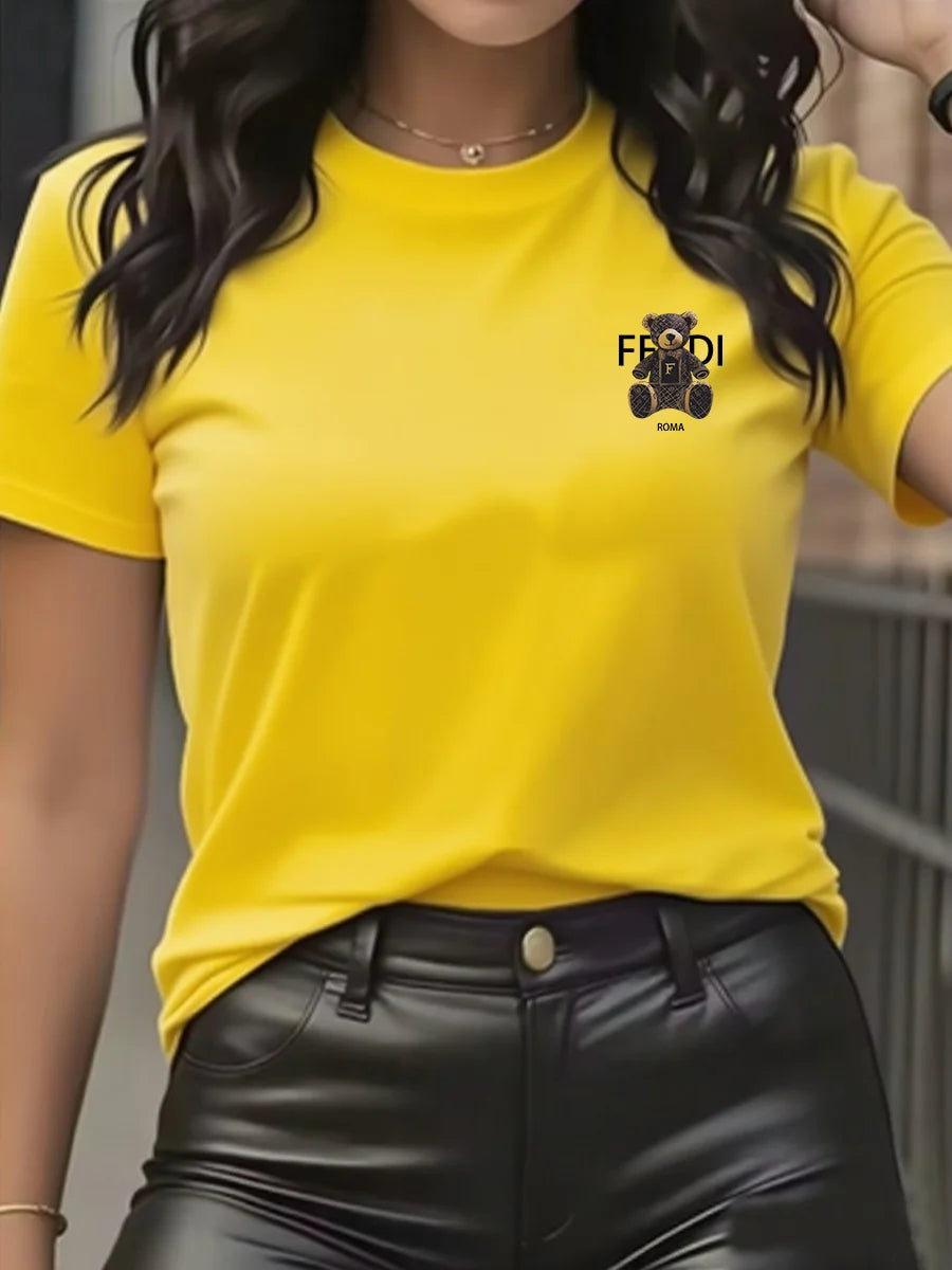 Camiseta gráfica de verano de manga corta con cuello redondo y suave, cómoda, azul claro, informal, para mujer, con osito de peluche.